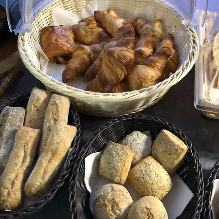 Park Airport 샤를루아