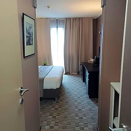 Park Airport 3* Charleroi