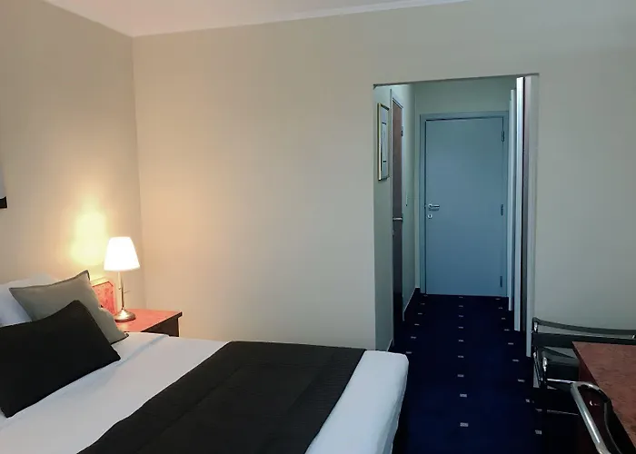 Park Airport 3* Charleroi